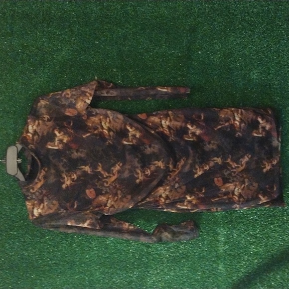 Pretty little thing above your knee dress - Picture 2 of 2